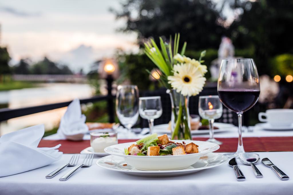 Aruntara Riverside Boutique Hotel Chiang Mai Buitenkant foto